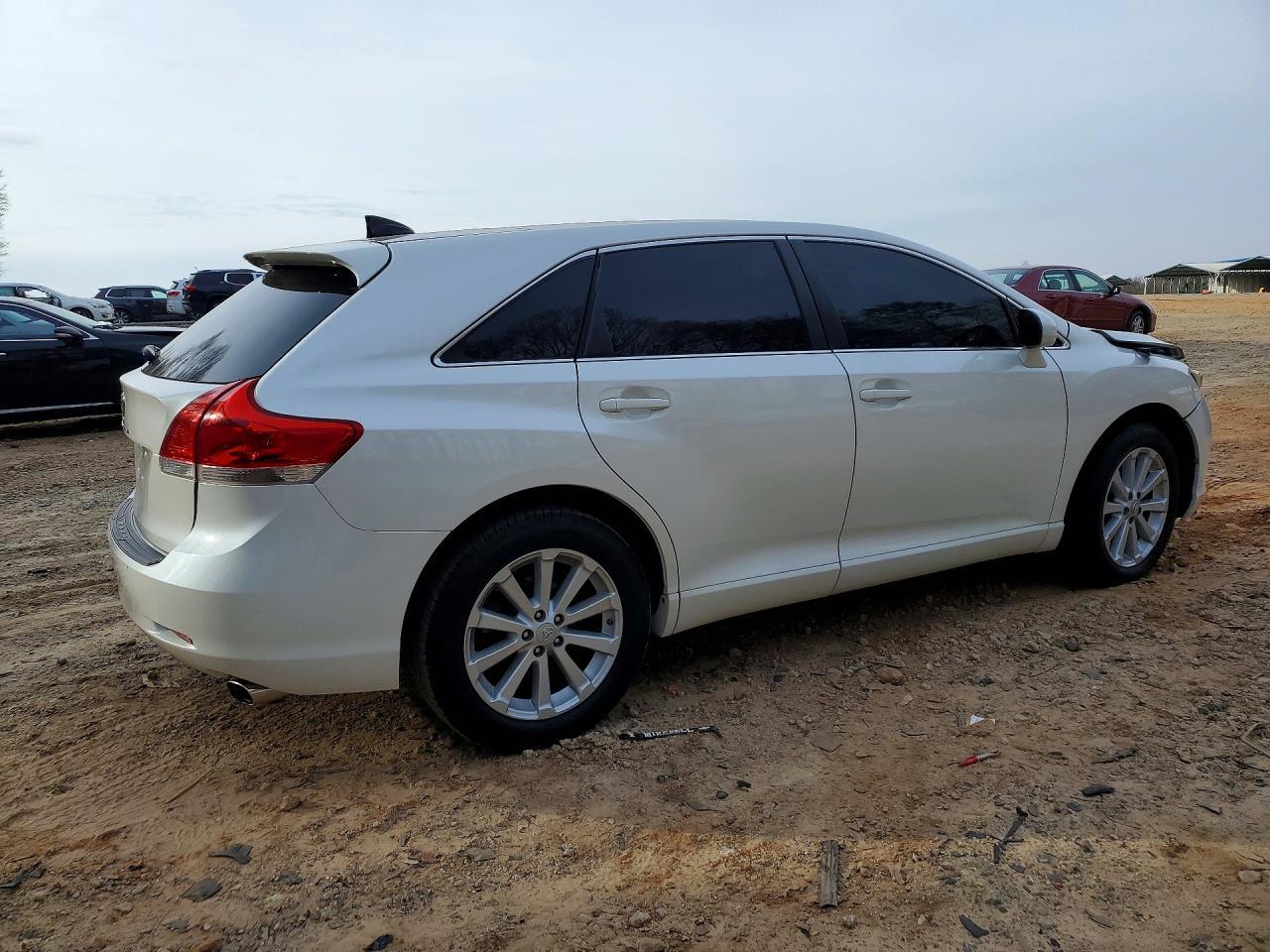 2010 TOYOTA VENZA