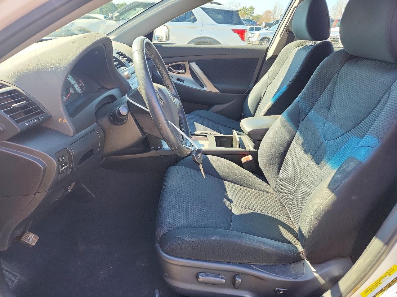 2010 TOYOTA CAMRY