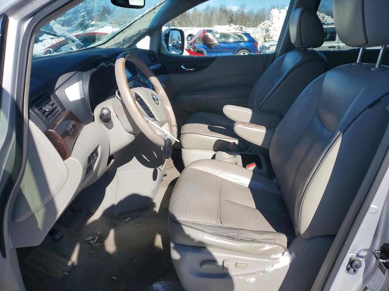 2013 NISSAN Quest