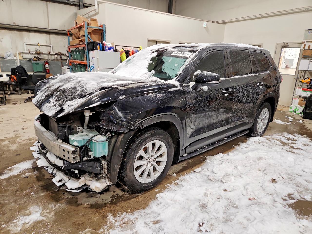 2024 TOYOTA HIGHLANDER
