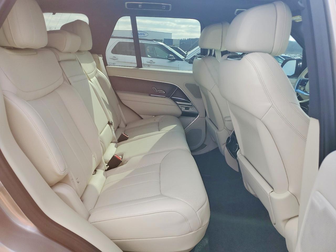 2025 LAND ROVER RANGE ROVER