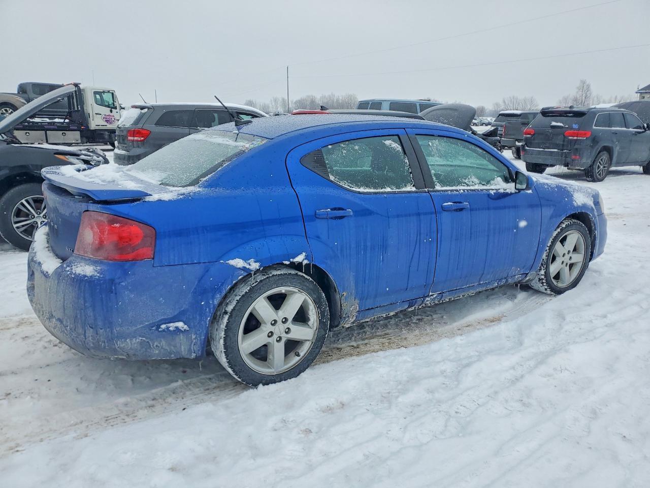 2013 DODGE Avenger