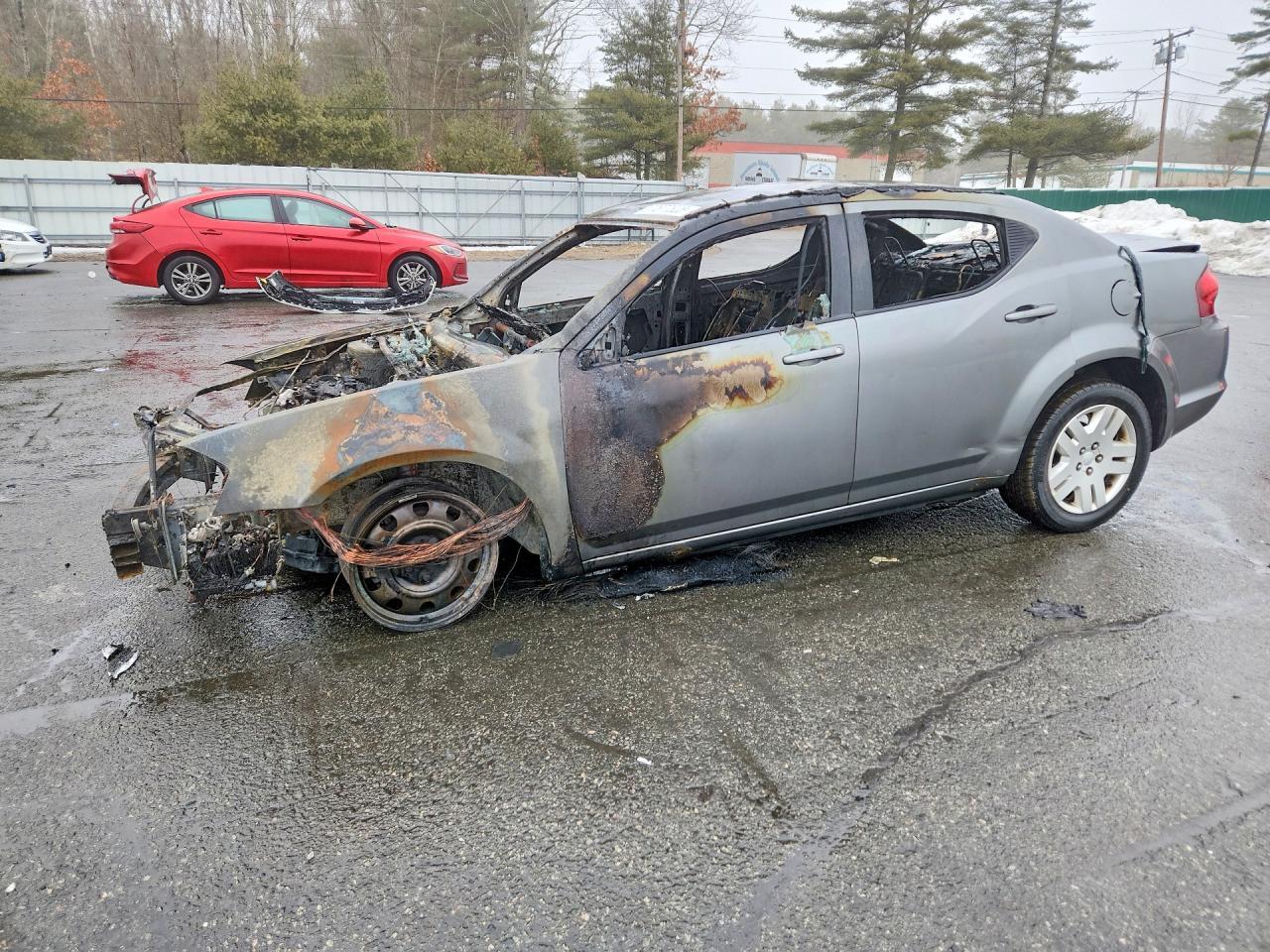 2012 DODGE Avenger