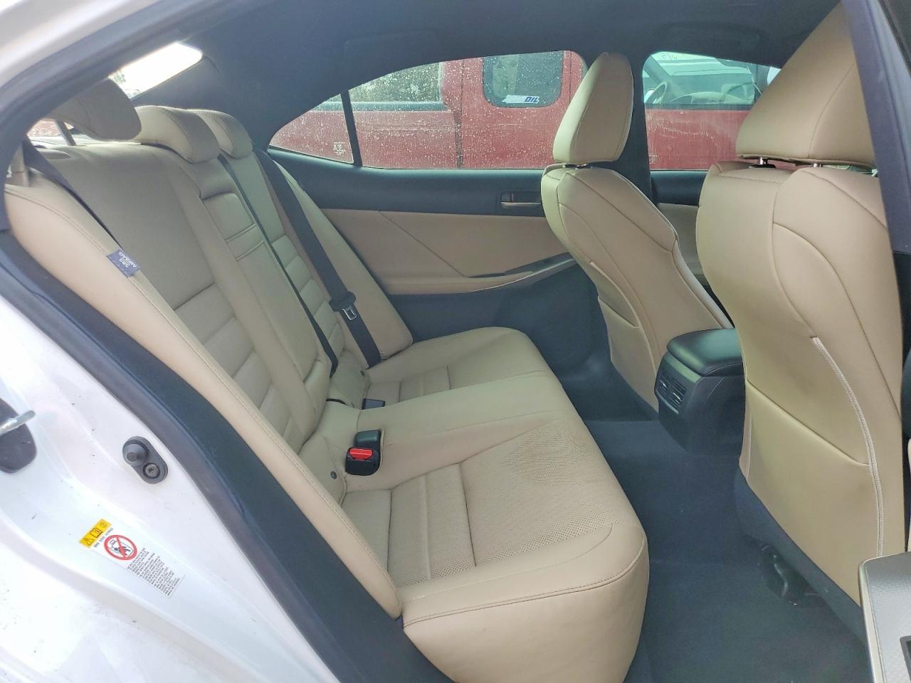 2018 LEXUS IS 300