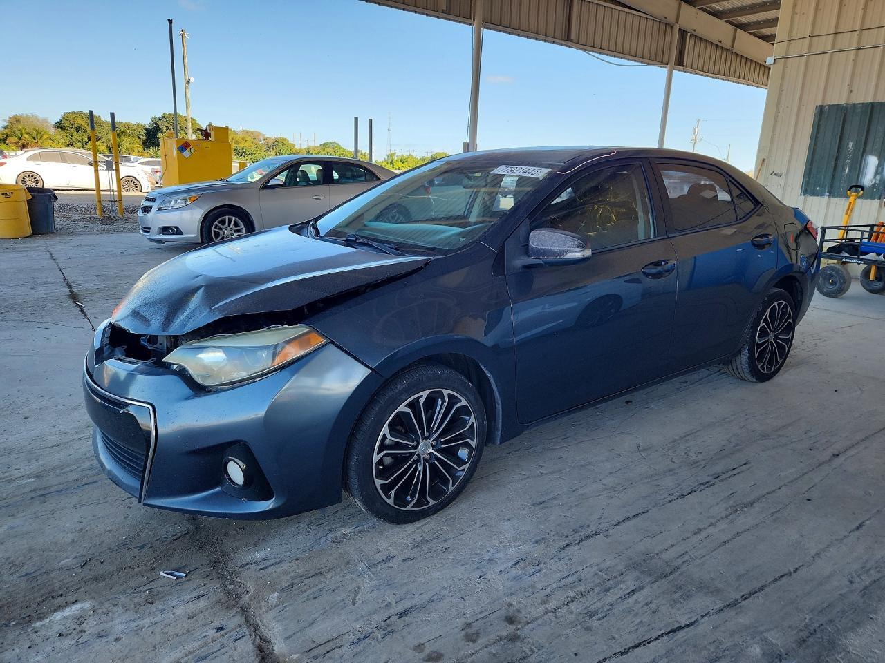 2015 TOYOTA COROLLA
