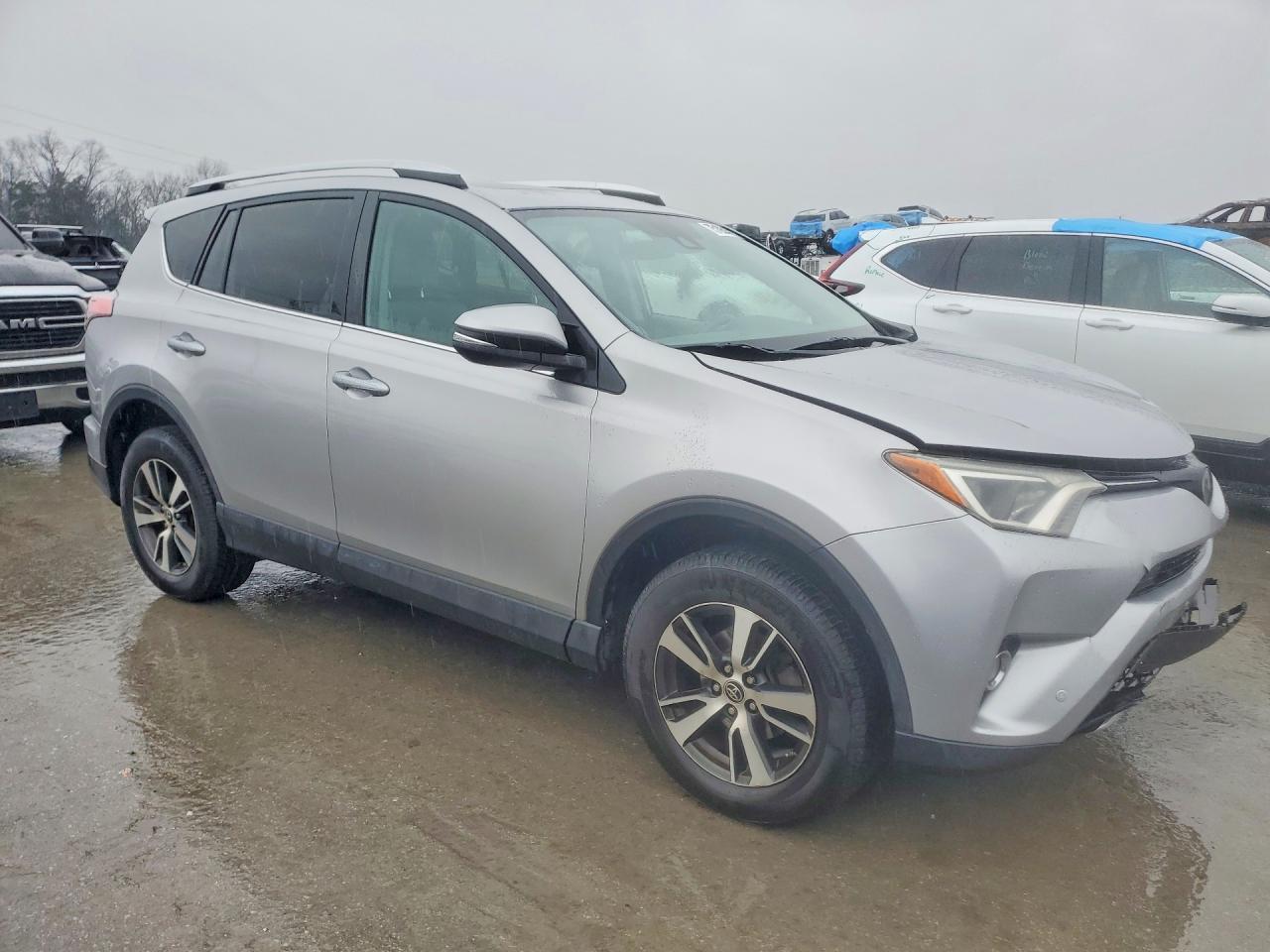 2016 TOYOTA RAV4