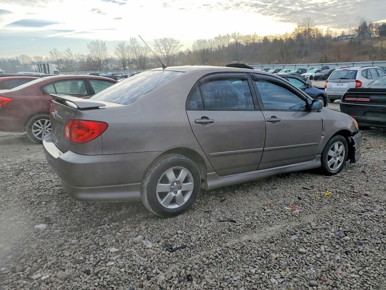 2004 TOYOTA COROLLA