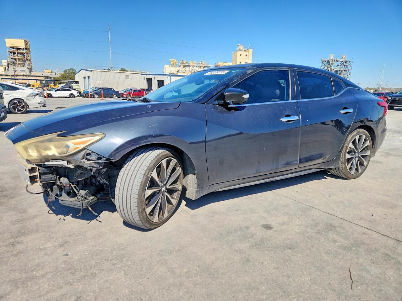 2016 NISSAN
