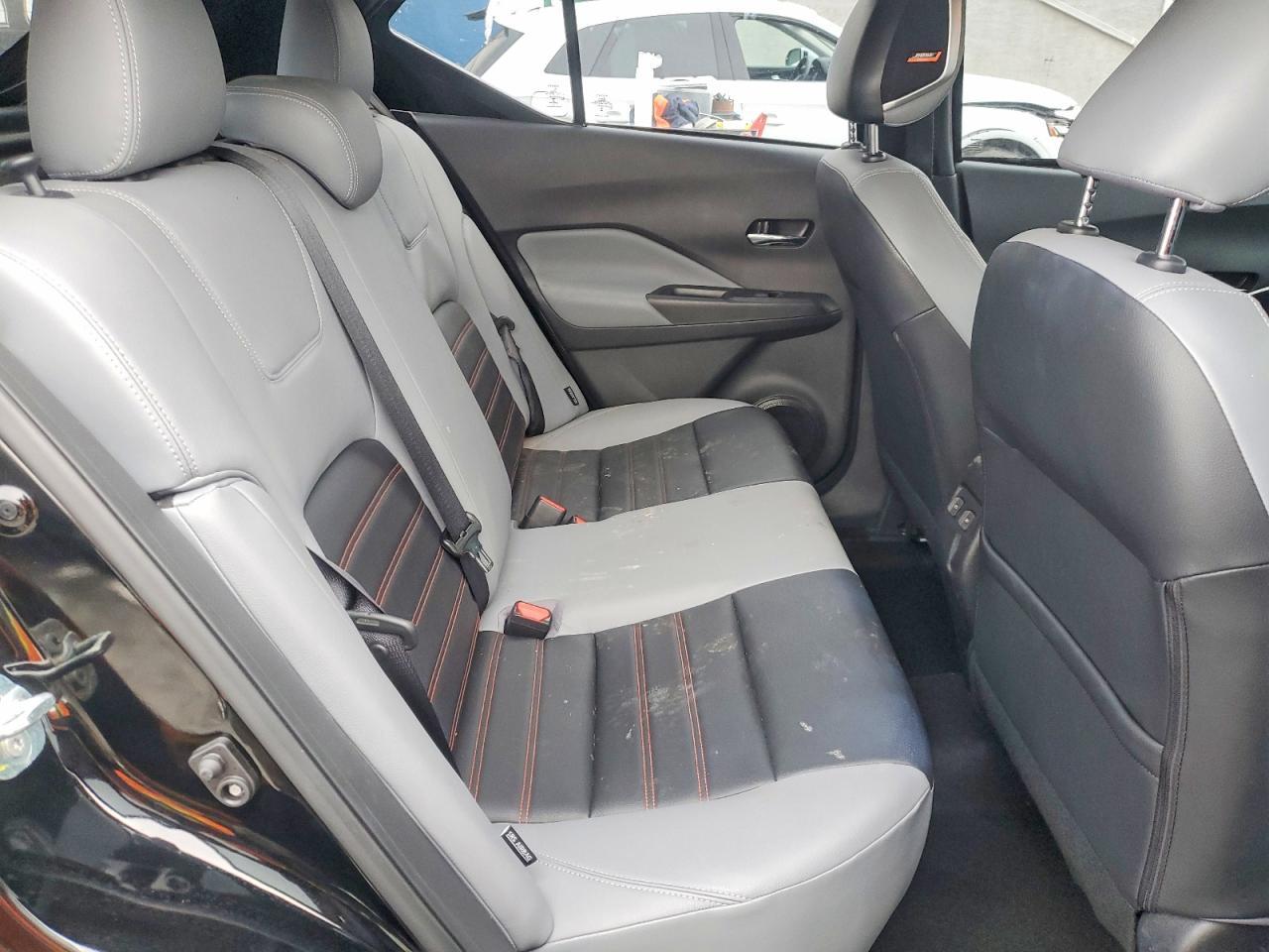 2023 NISSAN KICKS