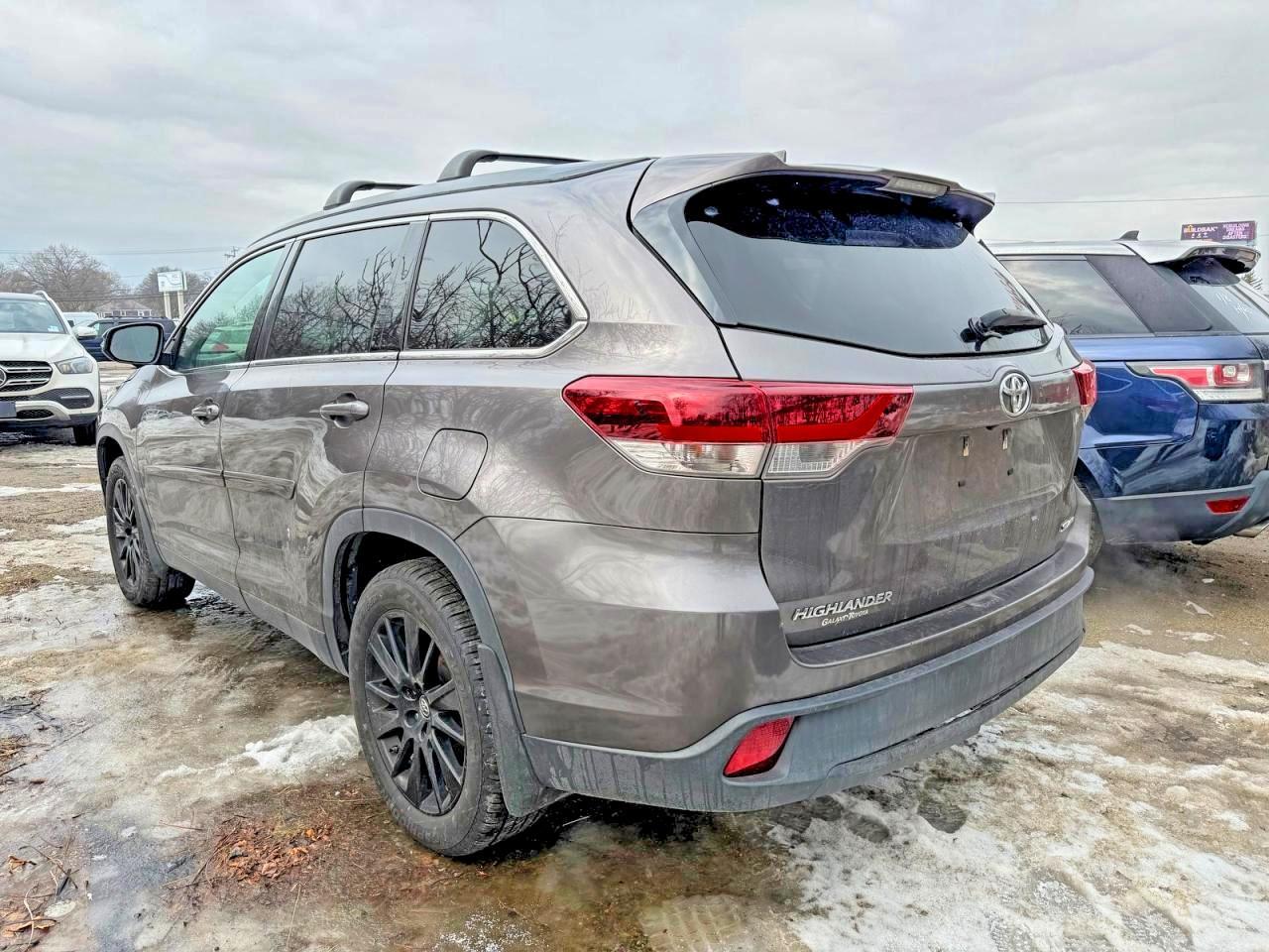 2019 TOYOTA HIGHLANDER