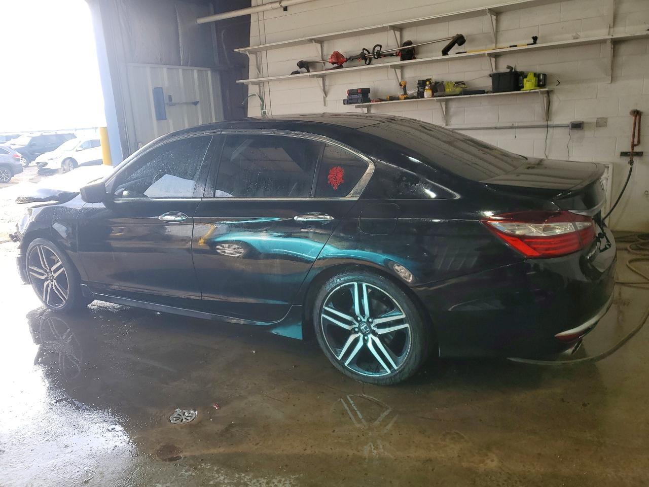 2017 HONDA ACCORD