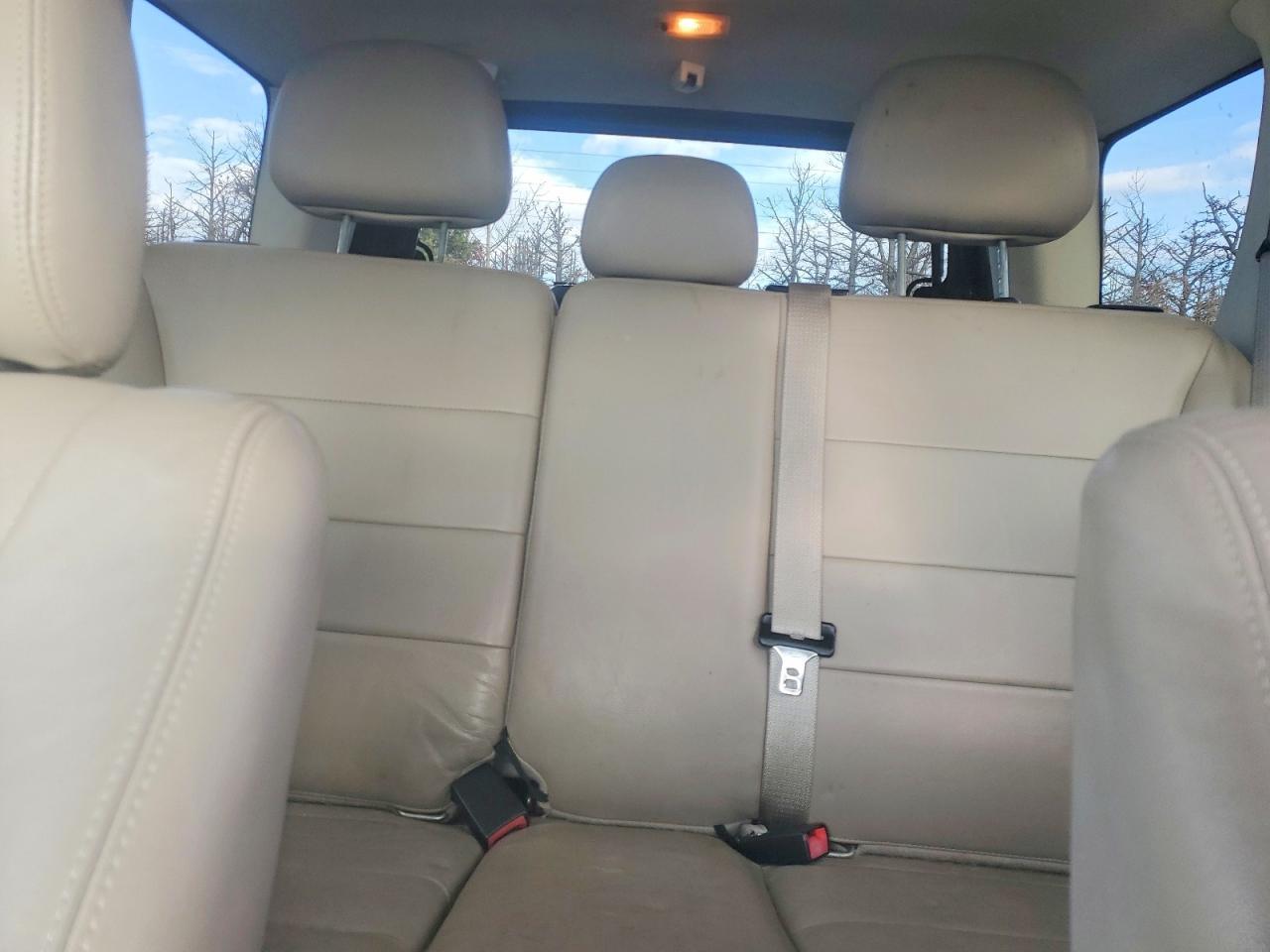 2010 FORD ESCAPE