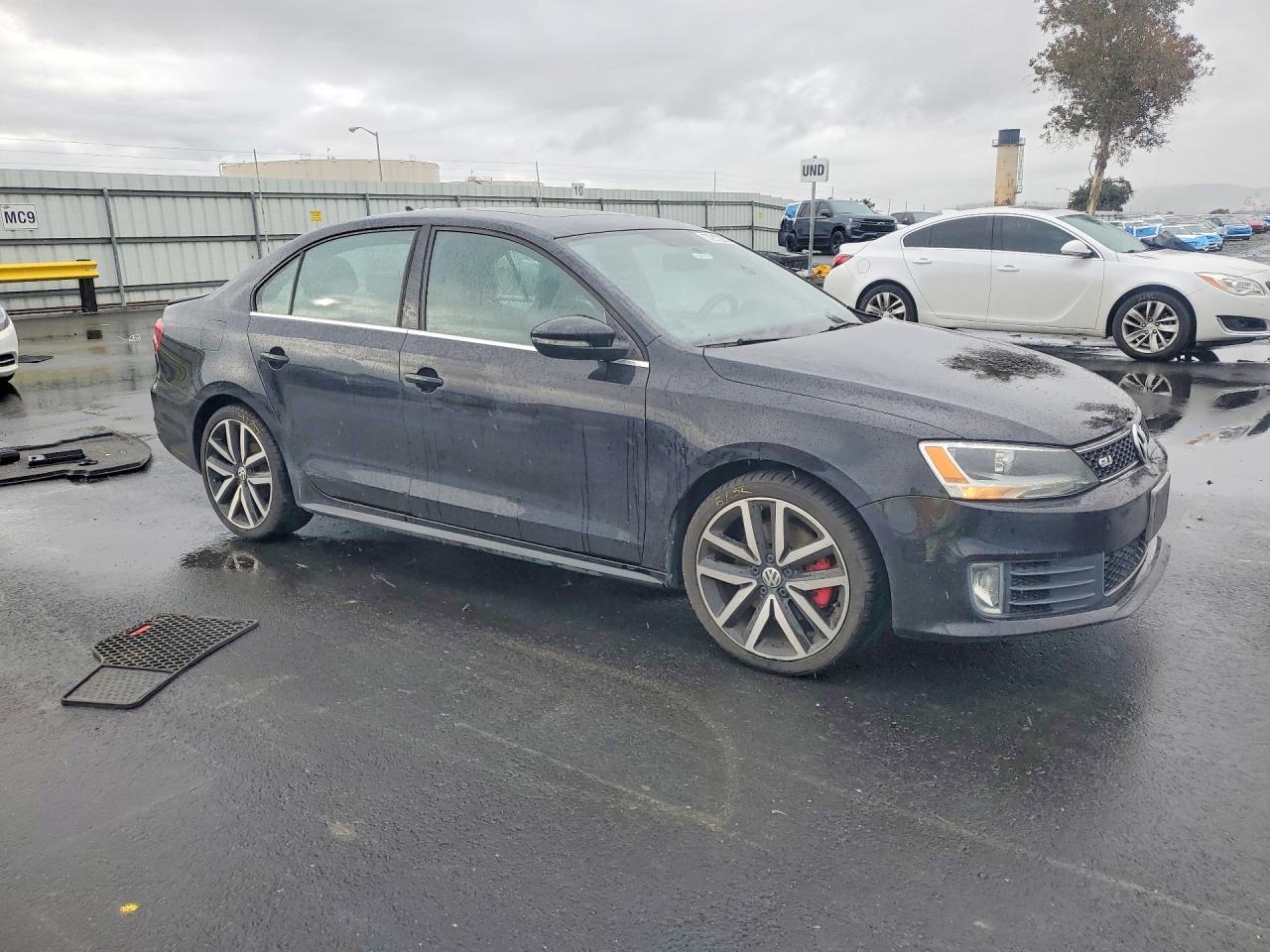 2013 VOLKSWAGEN JETTA