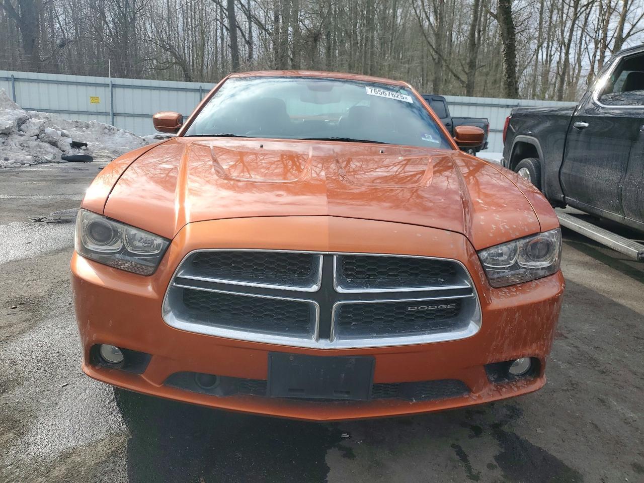 2011 DODGE CHARGER