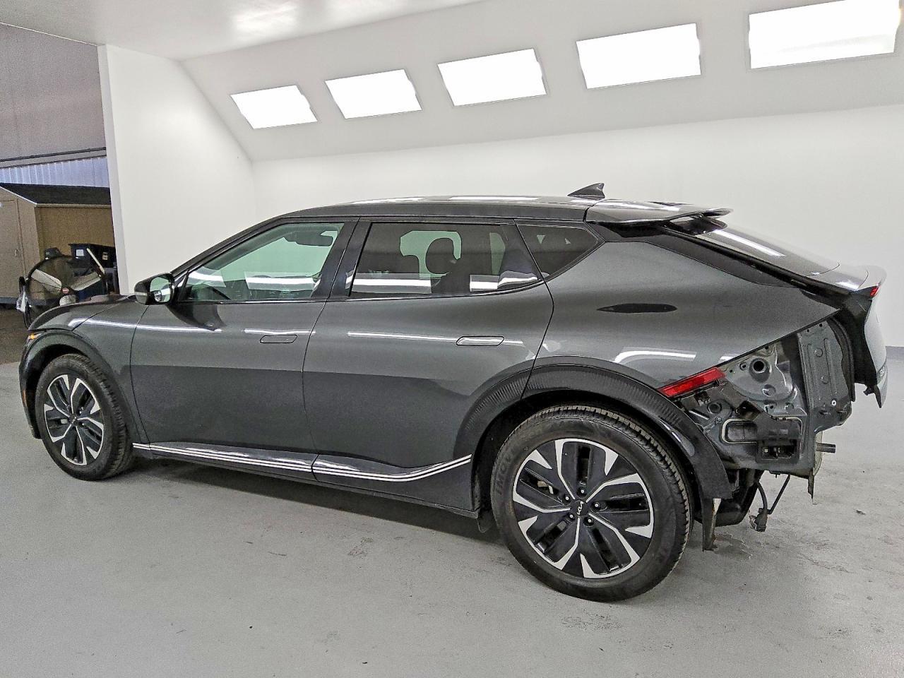 2024 KIA EV6