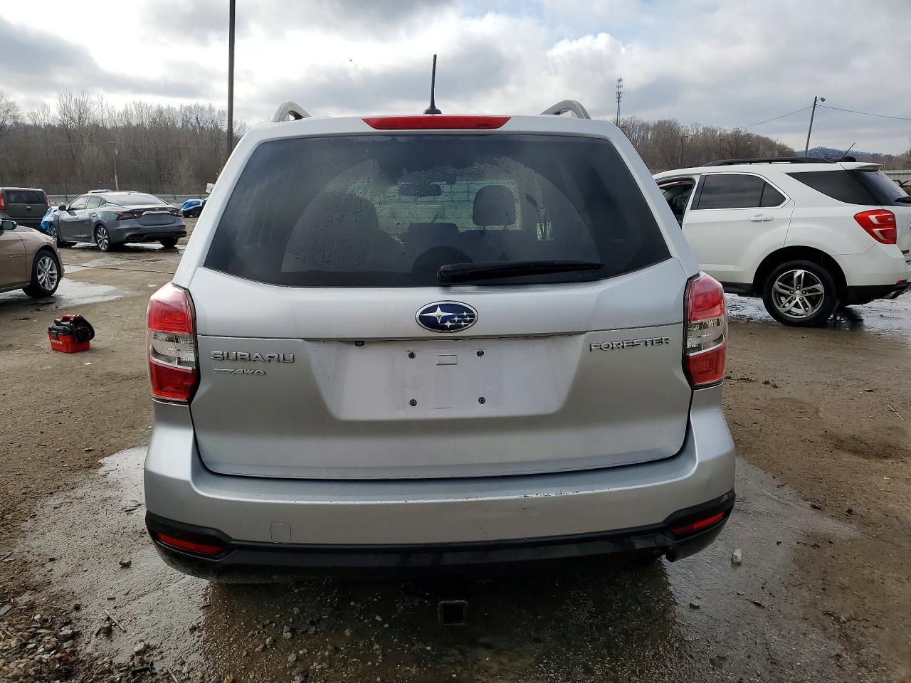2015 SUBARU FORESTER