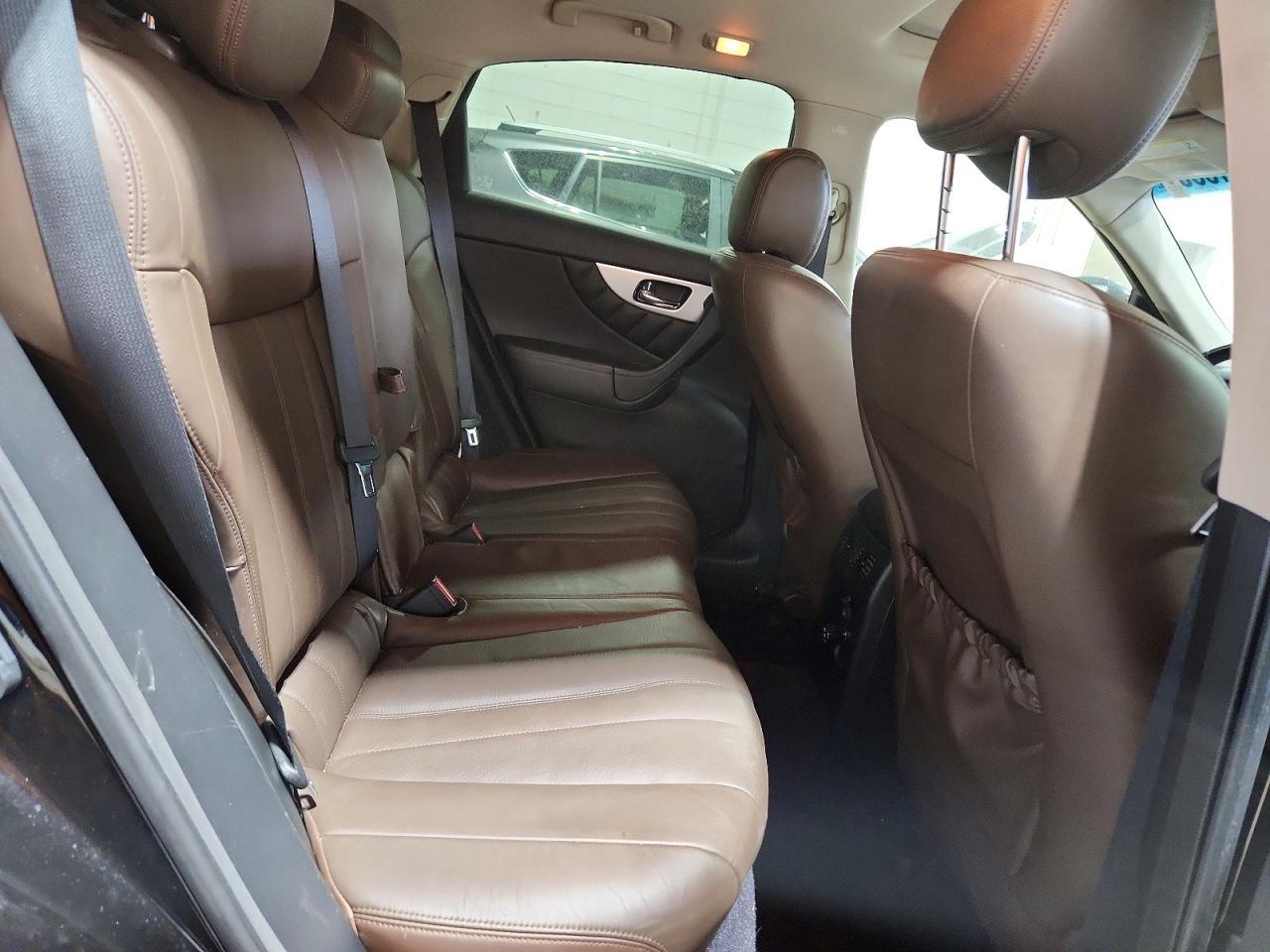 2012 INFINITI FX35