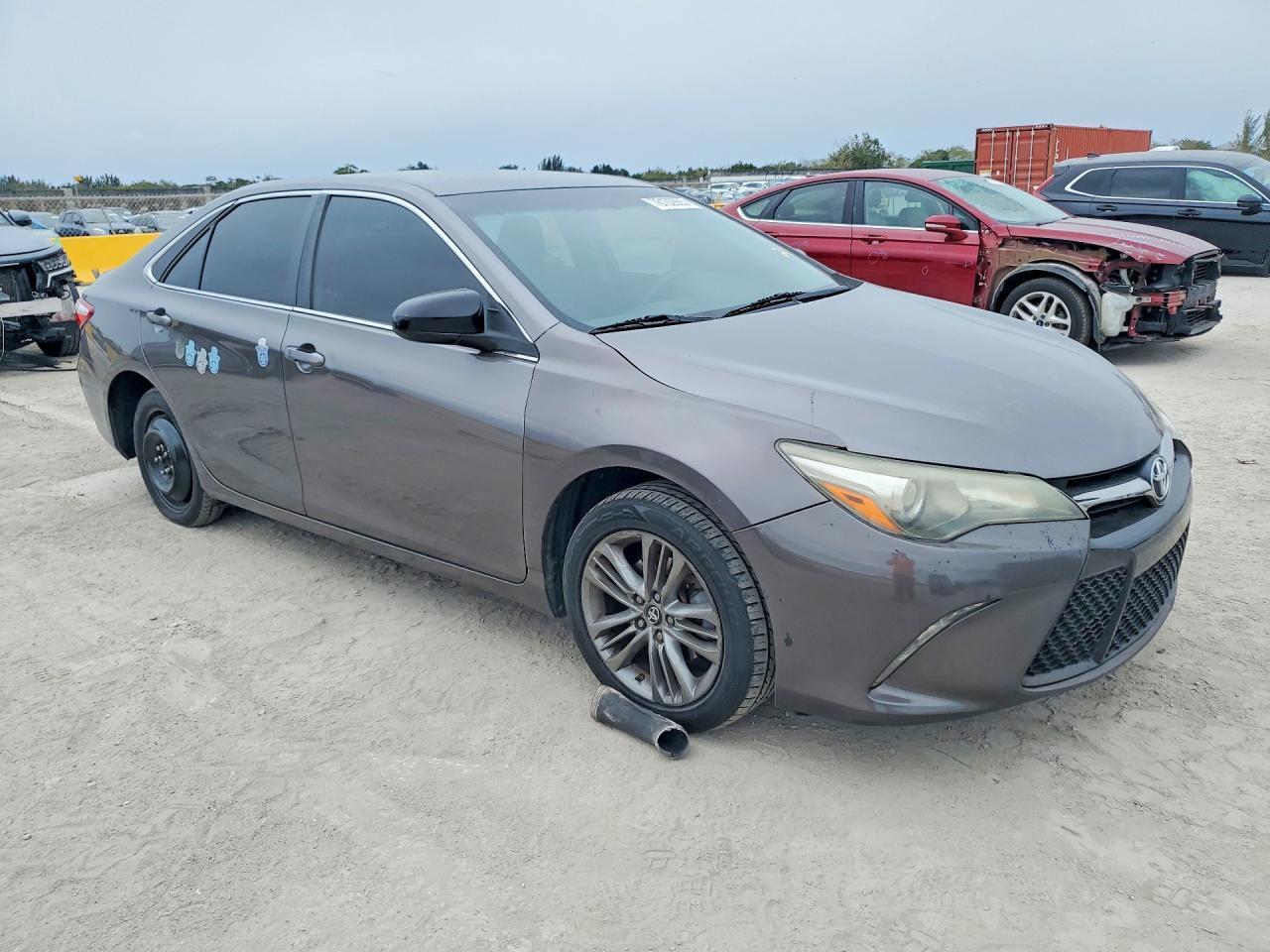 2017 TOYOTA CAMRY