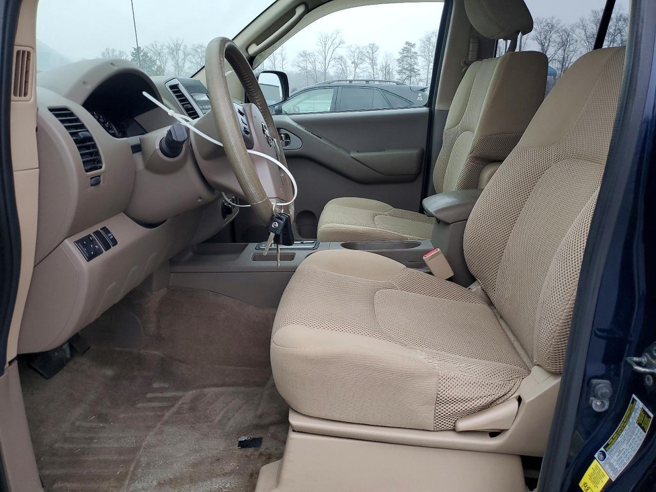2011 NISSAN Frontier