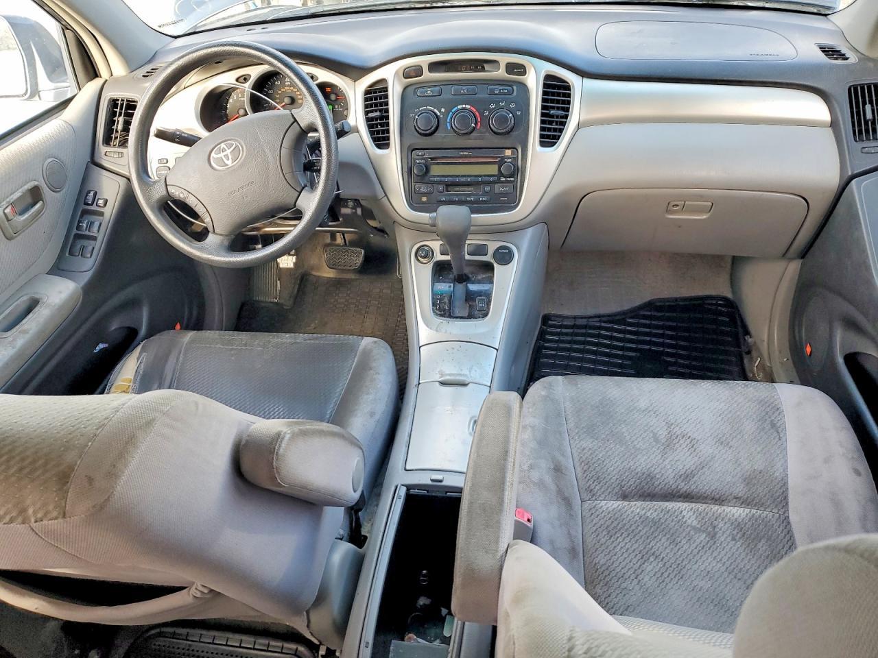 2005 TOYOTA HIGHLANDER