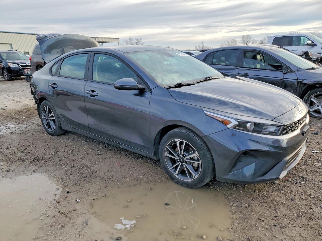2023 KIA FORTE