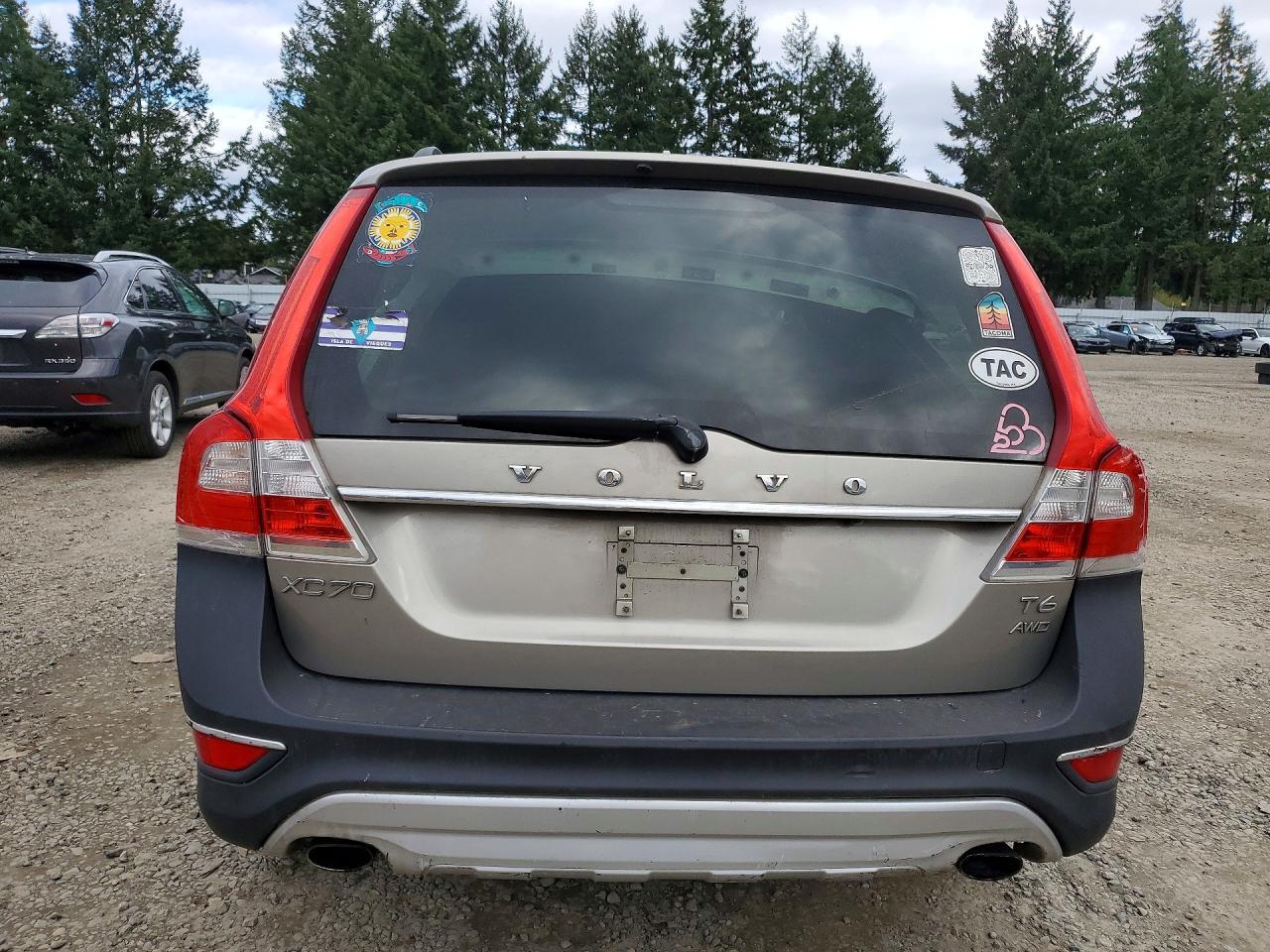 2014 VOLVO XC70