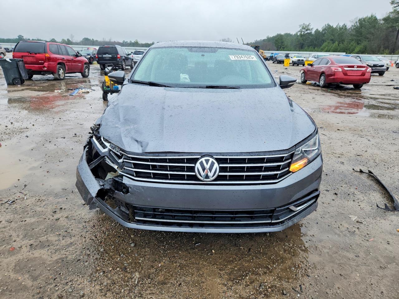 2016 VOLKSWAGEN Passat