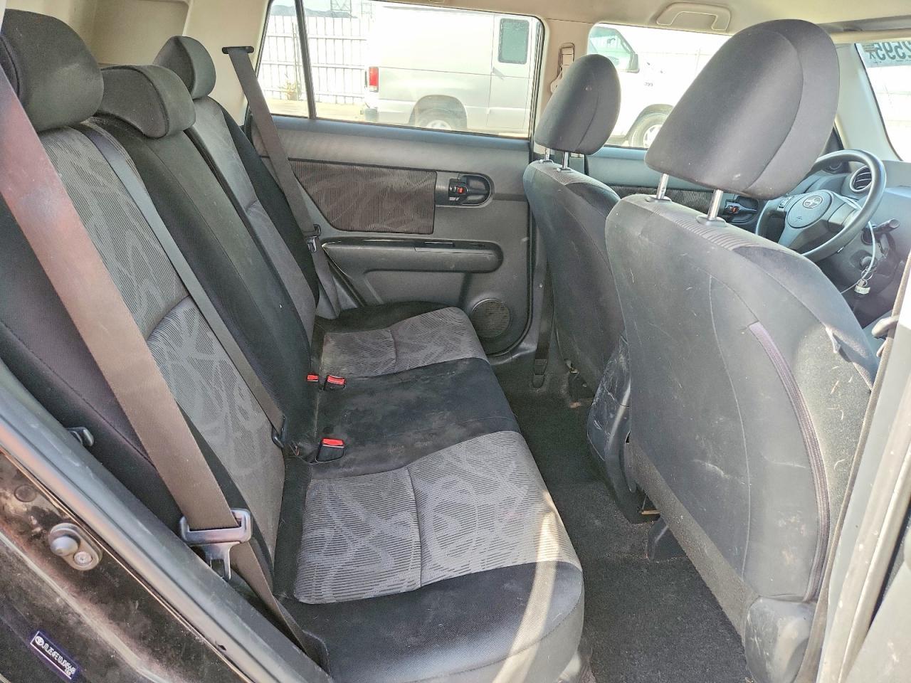 2013 TOYOTA SCION