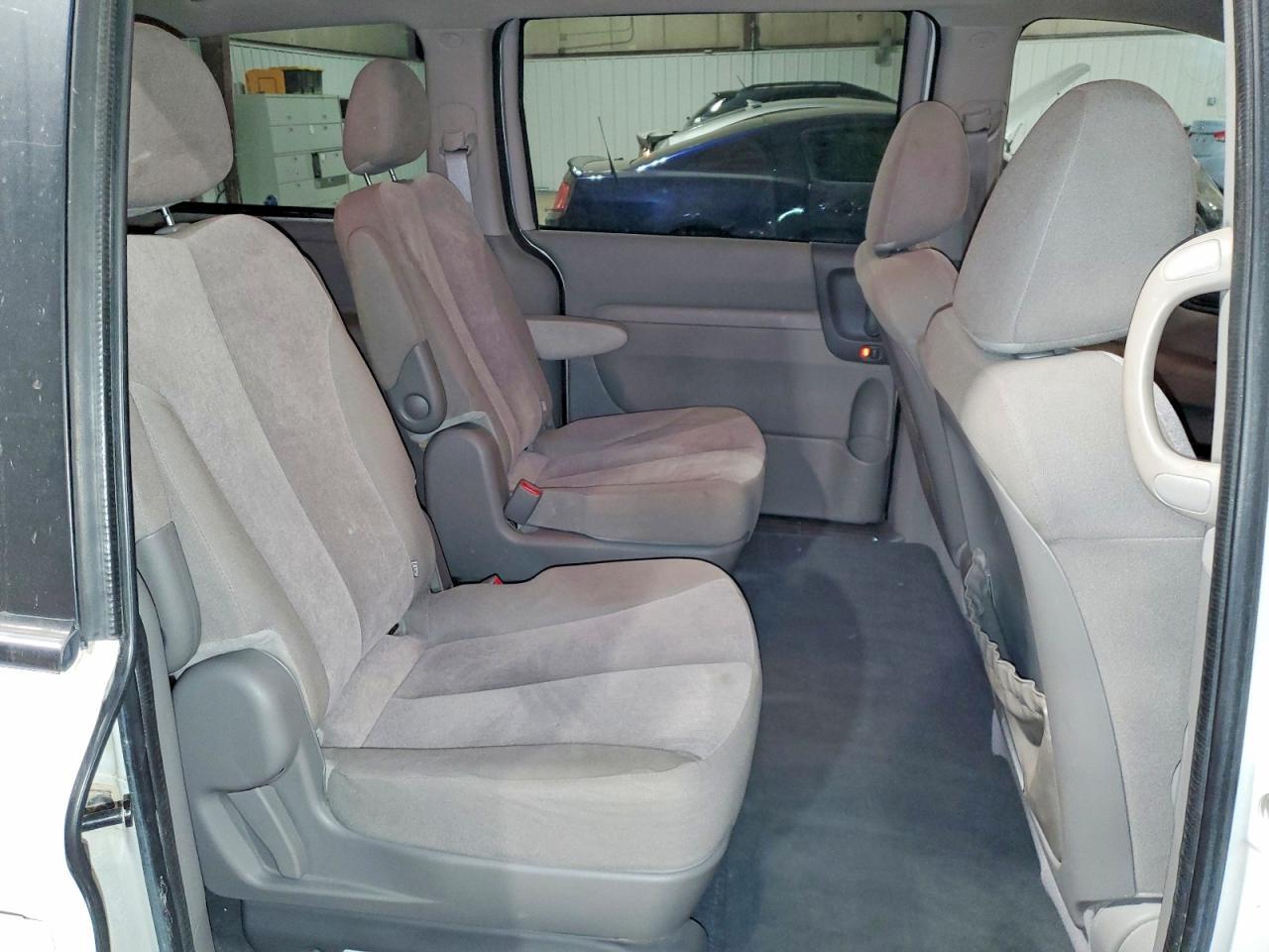 2012 KIA SEDONA