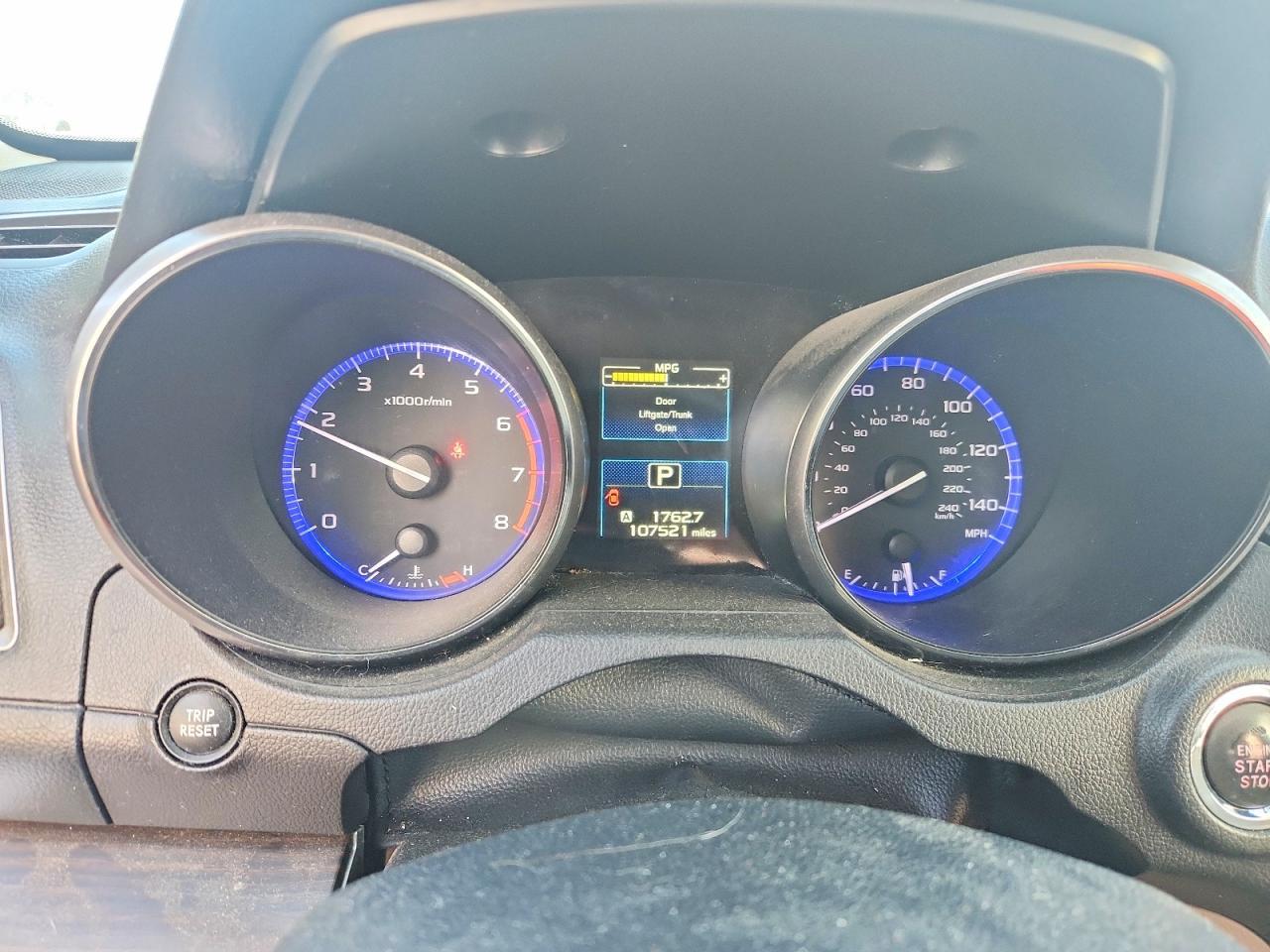 2015 SUBARU Legacy