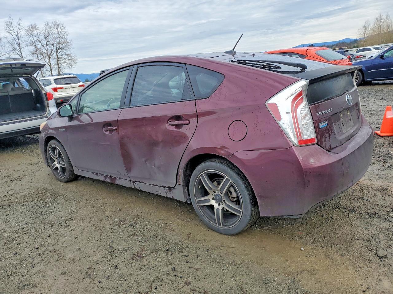 2013 TOYOTA PRIUS