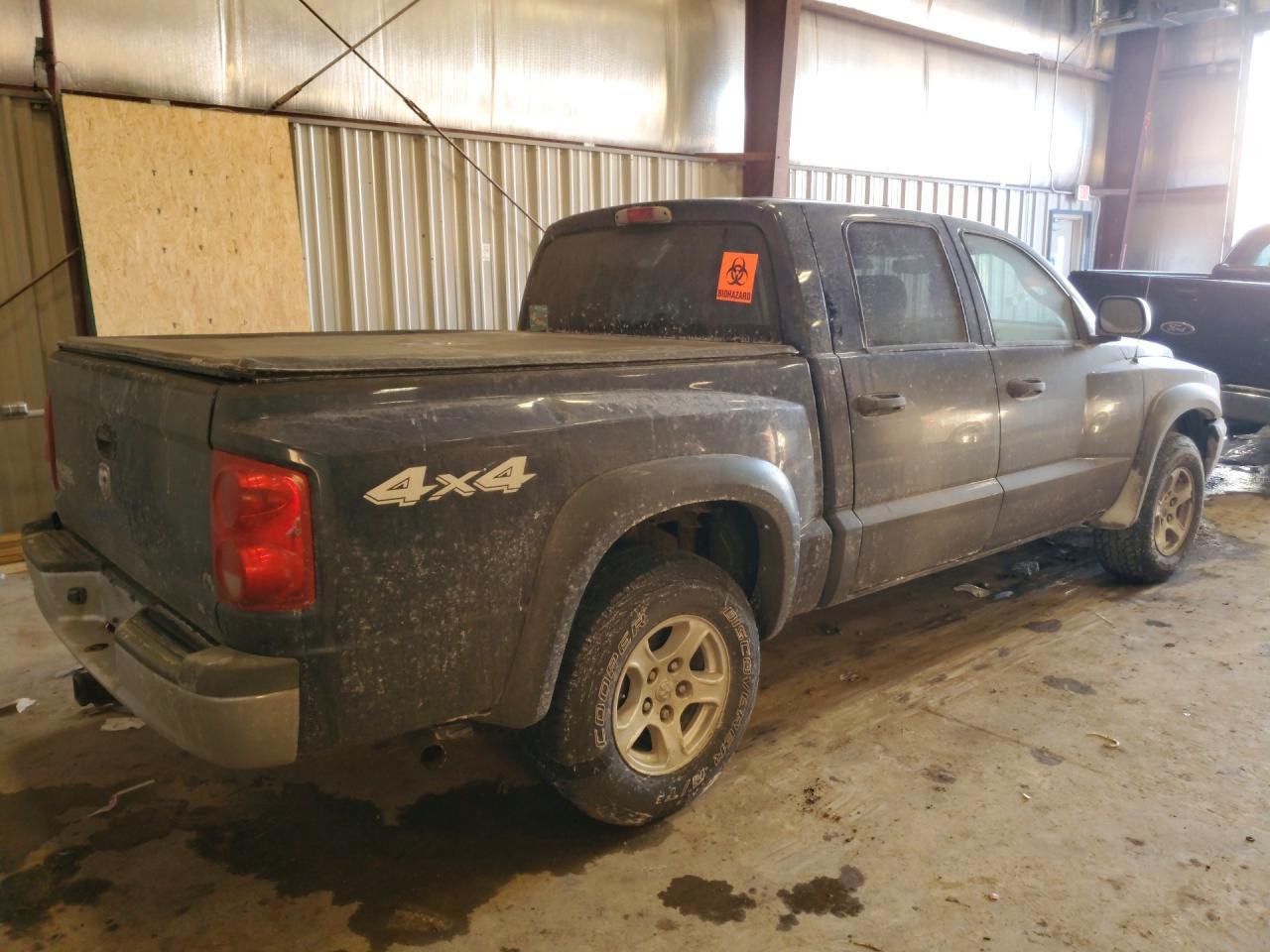 2006 DODGE Dakota