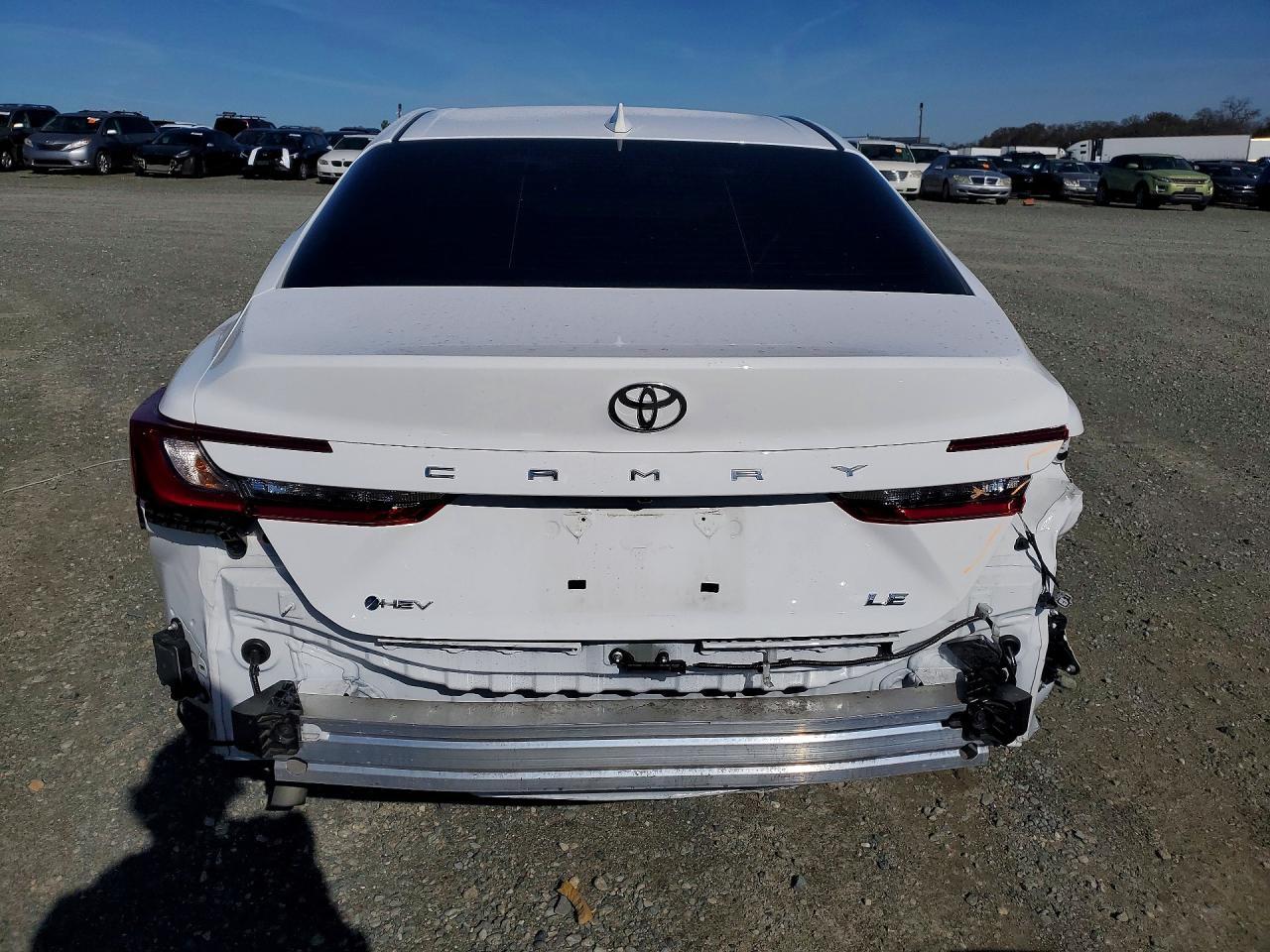2025 TOYOTA CAMRY