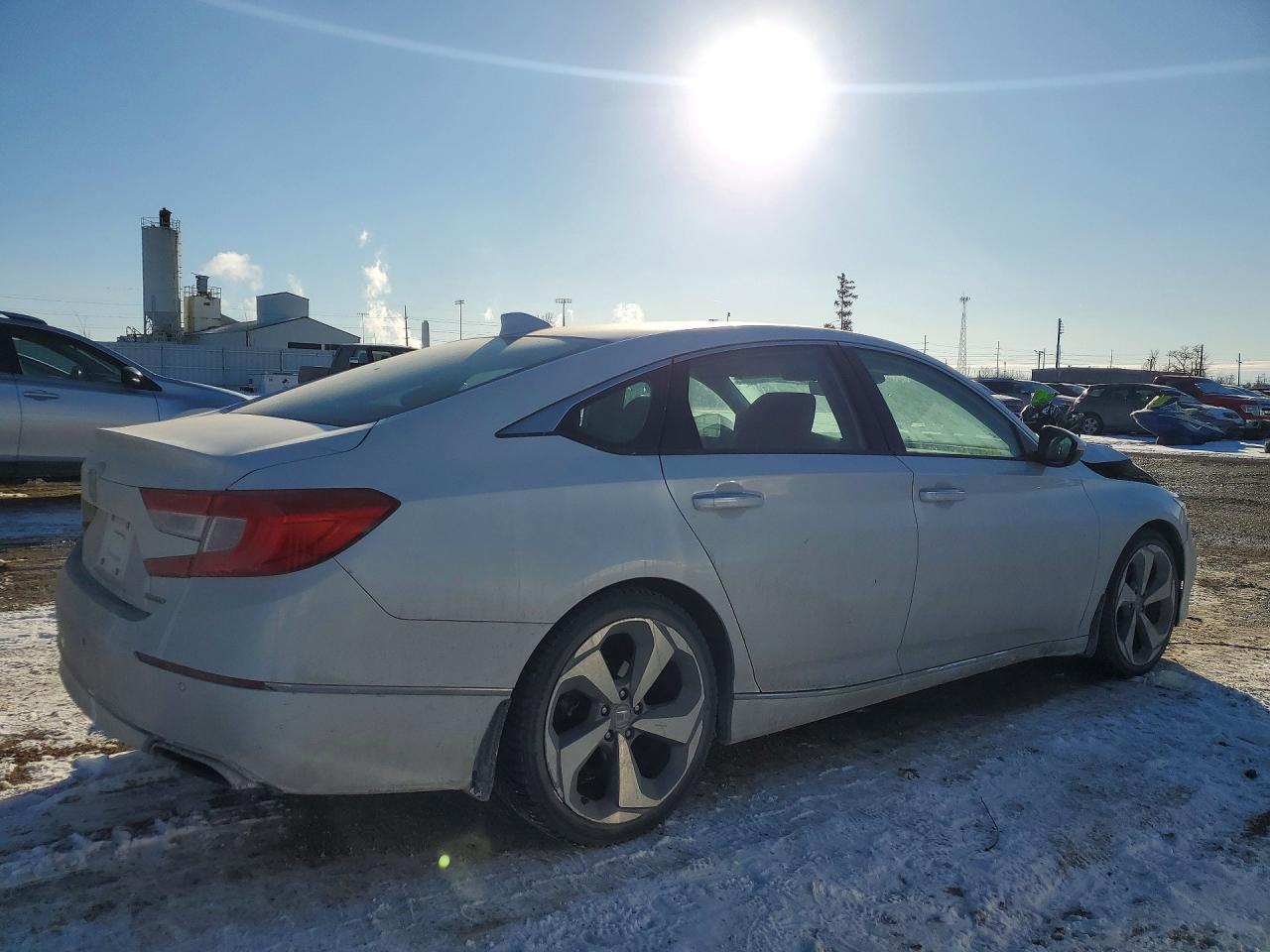 2018 HONDA ACCORD