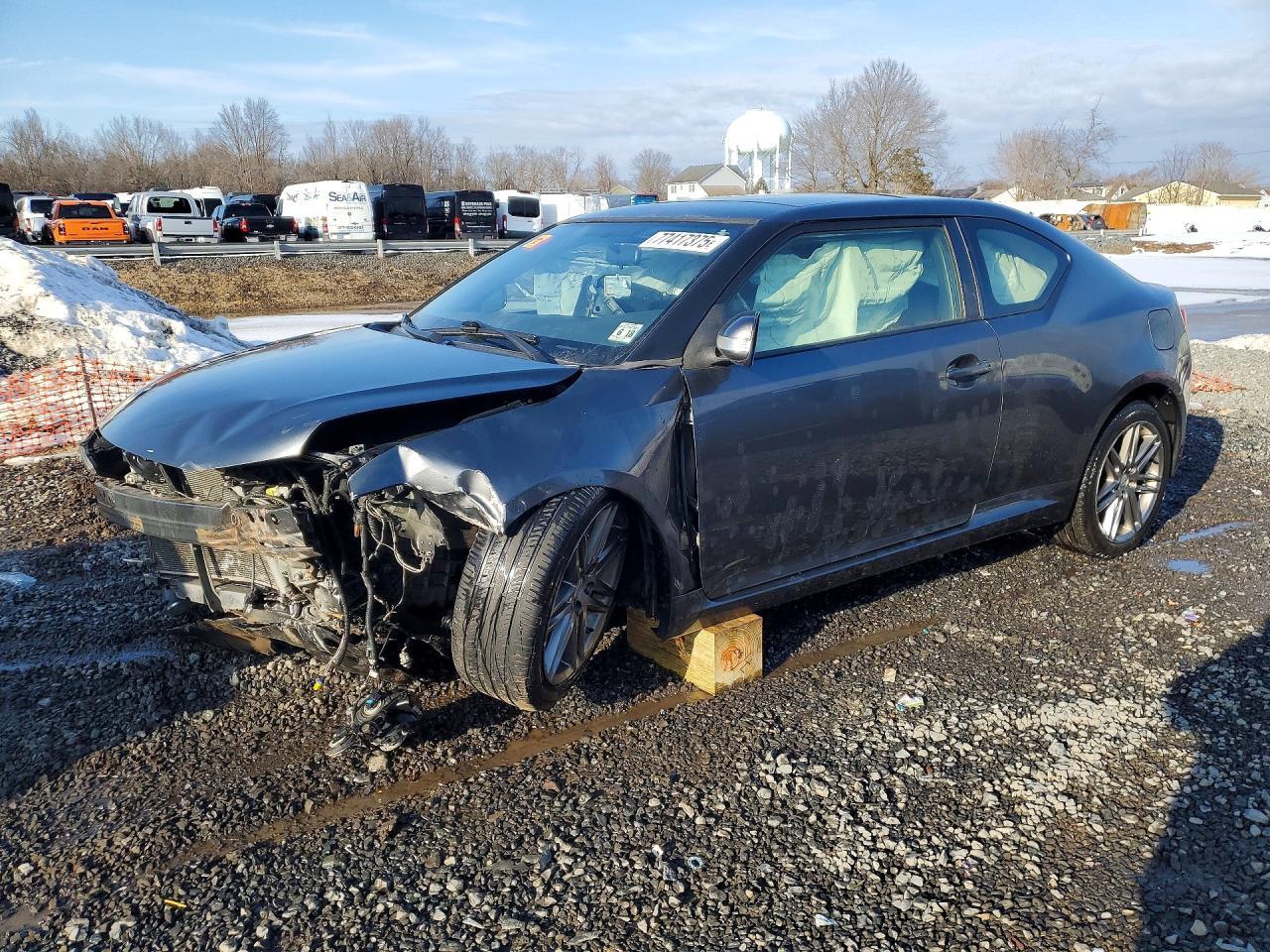 2013 SCION TC