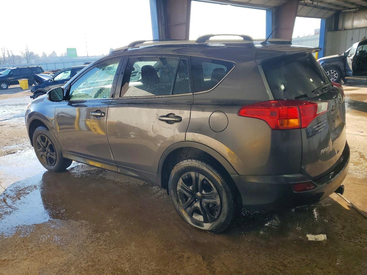 2015 TOYOTA RAV4