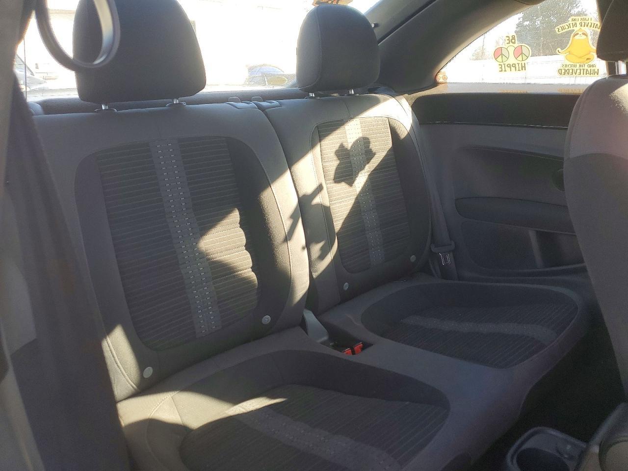 2013 VOLKSWAGEN Beetle