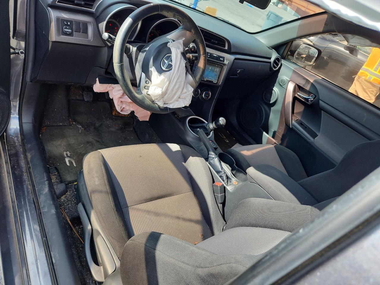 2016 TOYOTA SCION