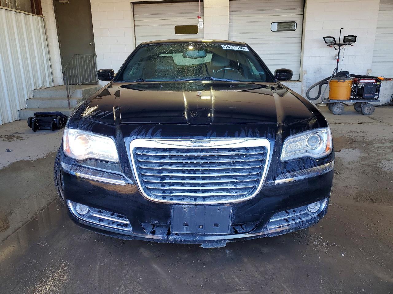 2013 CHRYSLER 300