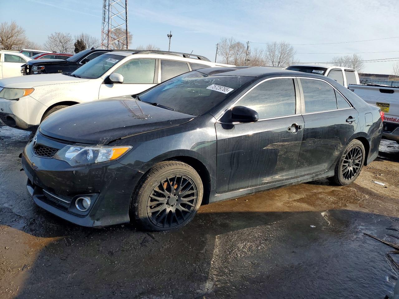 2013 TOYOTA CAMRY