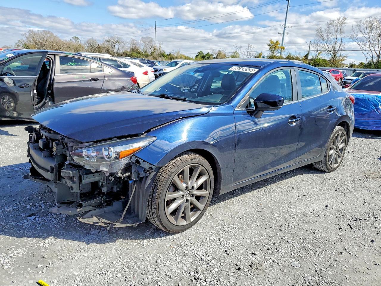 2018 MAZDA 3