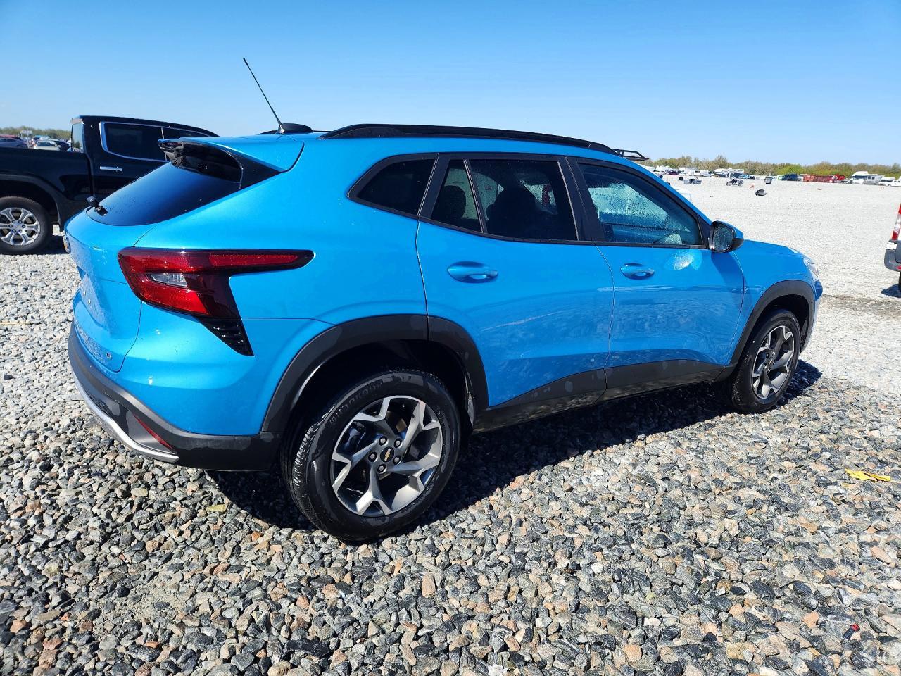 2025 CHEVROLET TRAX