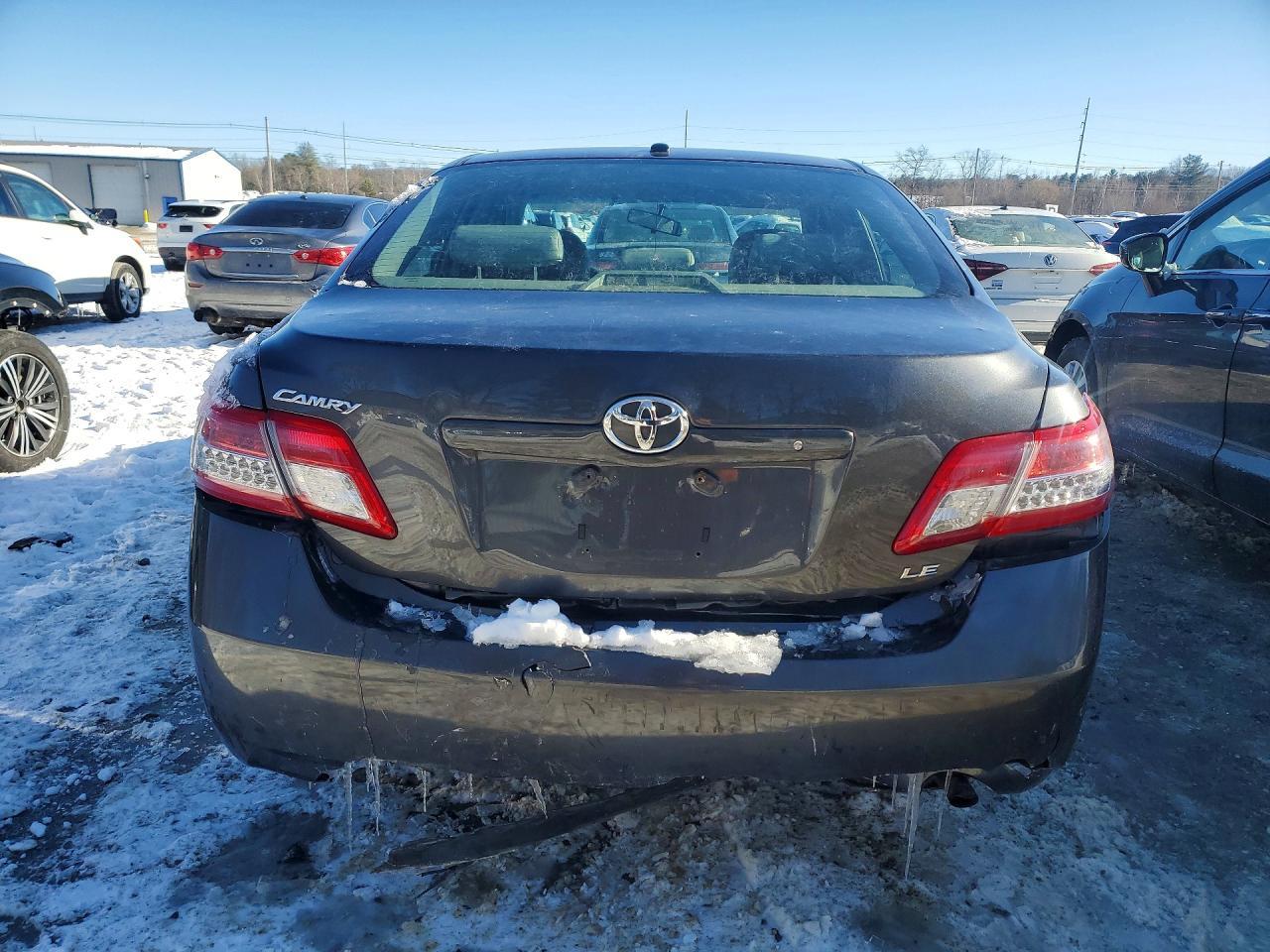 2010 TOYOTA CAMRY