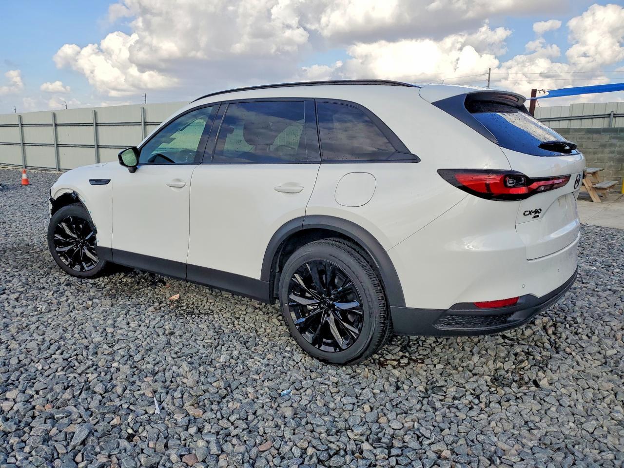 2026 MAZDA CX-90
