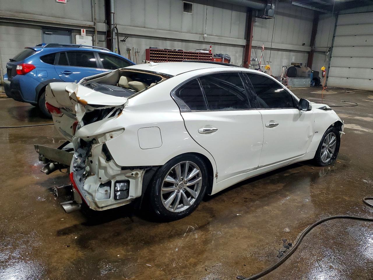 2016 INFINITI Q50