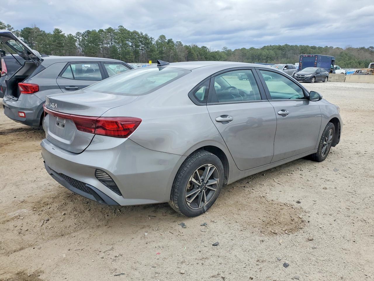 2023 KIA FORTE