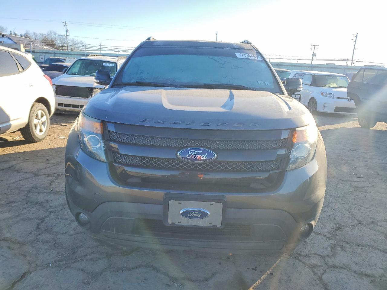 2015 FORD Explorer Sport Trac