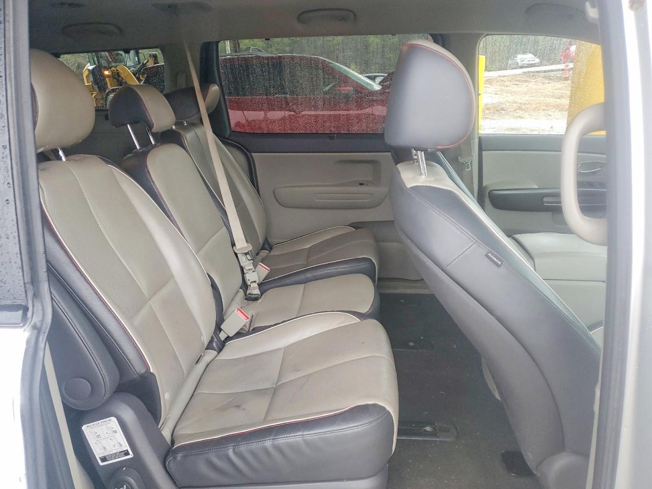 2017 KIA SEDONA
