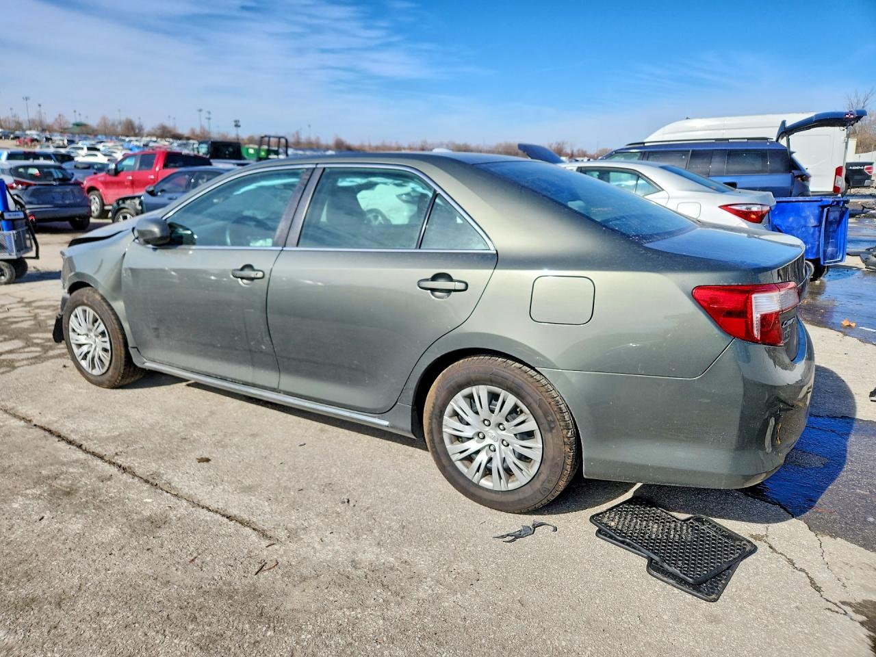 2012 TOYOTA CAMRY