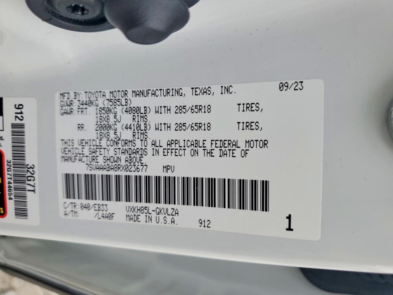 2024 TOYOTA Sequoia